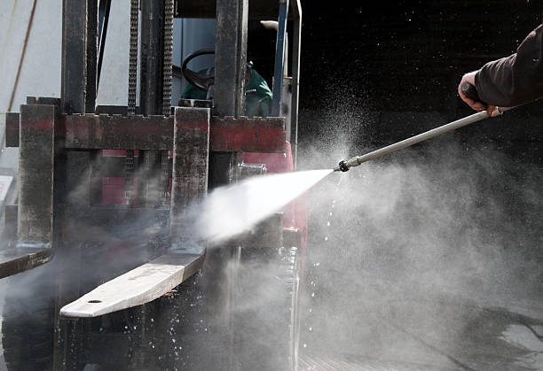 Best Pressure Washing Driveway  in Waxahachie, TX